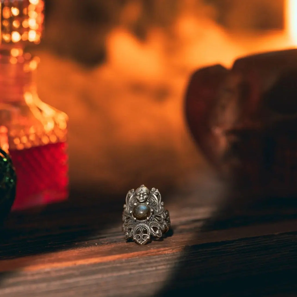 Old Witch's Ring  Jewelry Flesh & Soul