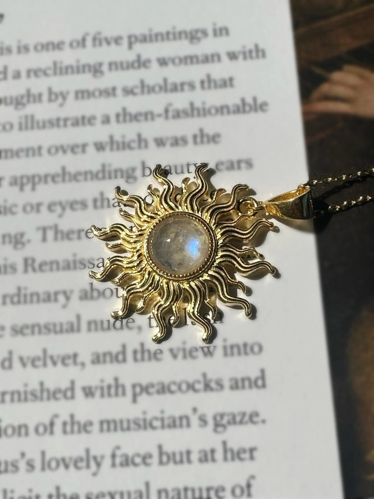 FAIRY SUN Moonstone Necklace | 925K Sterling Silver, Gold | Talisman of VITALITY