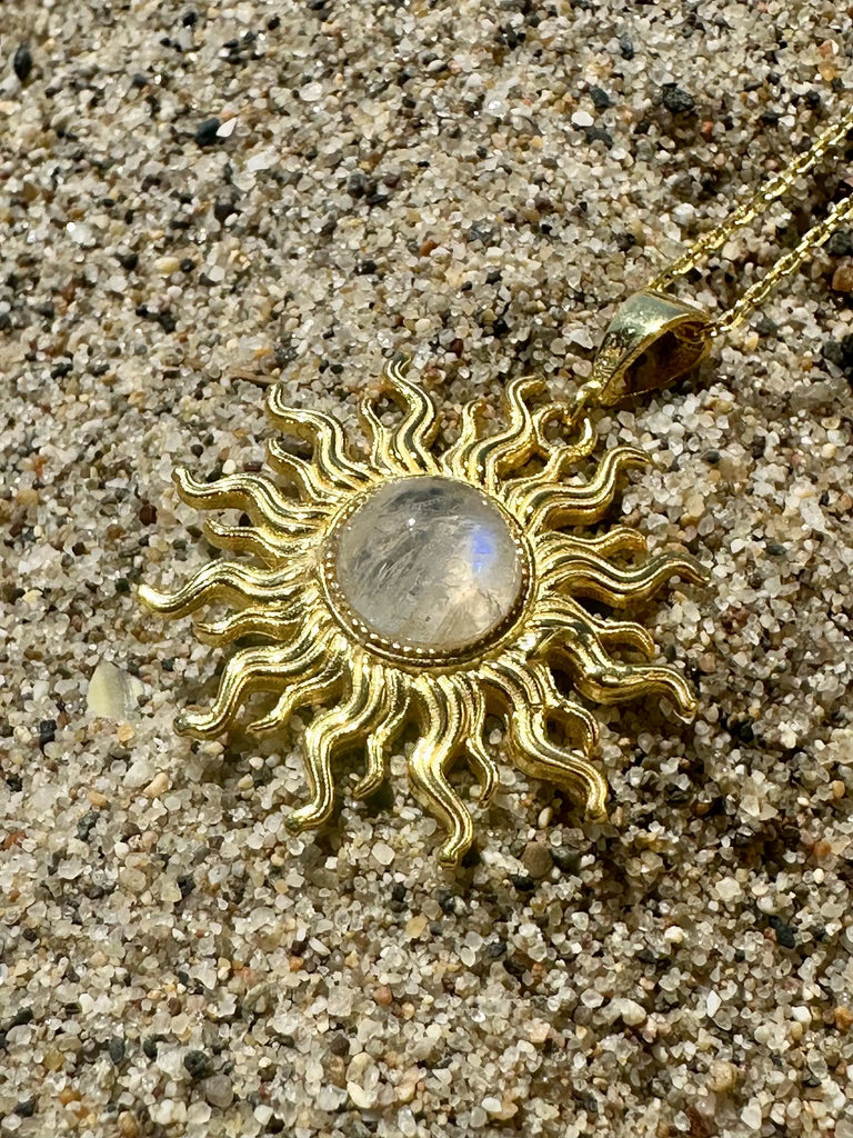 FAIRY SUN Moonstone Necklace | 925K Sterling Silver, Gold | Talisman of VITALITY