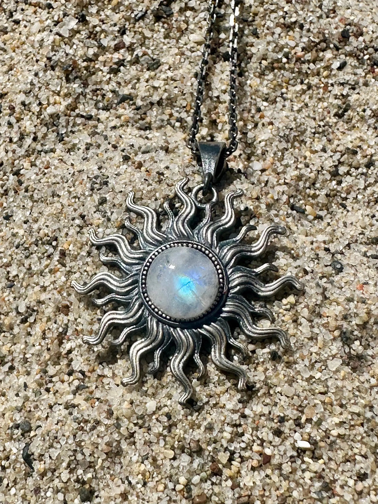 FAIRY SUN Moonstone Necklace | 925K Sterling Silver, Gold | Talisman of VITALITY