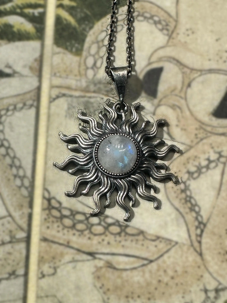 FAIRY SUN Moonstone Necklace | 925K Sterling Silver, Gold | Talisman of VITALITY