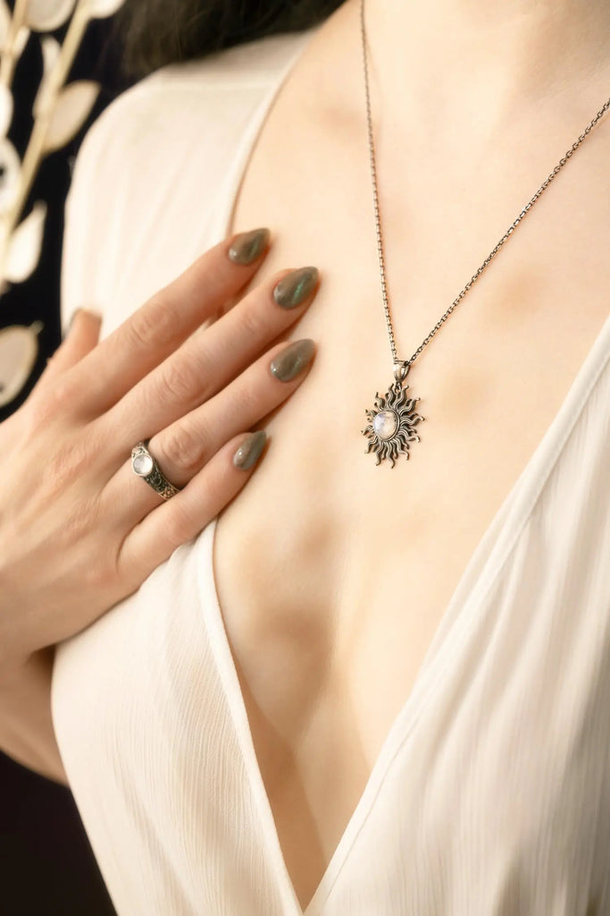 FAIRY SUN Moonstone Necklace | 925K Sterling Silver, Gold | Talisman of VITALITY